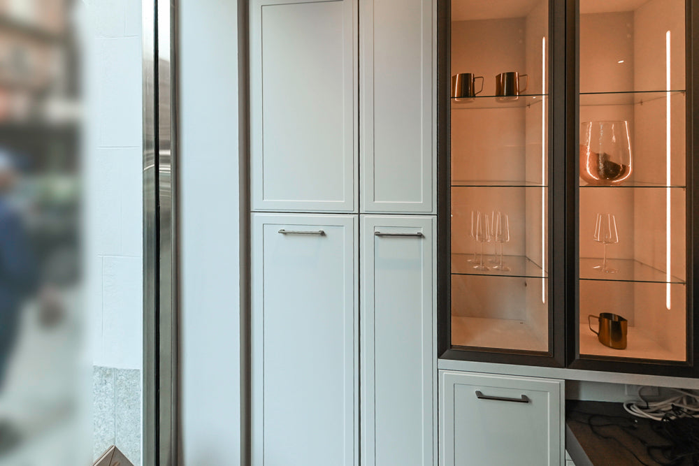 Nolte Küchen Classic Modern White Kitchen with Quartz Countertops & Luxe Appliances