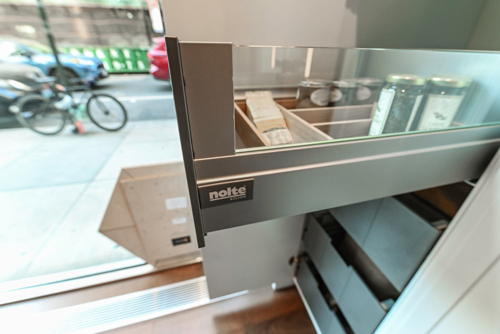 Nolte Küchen Classic Modern White Kitchen with Quartz Countertops & Luxe Appliances