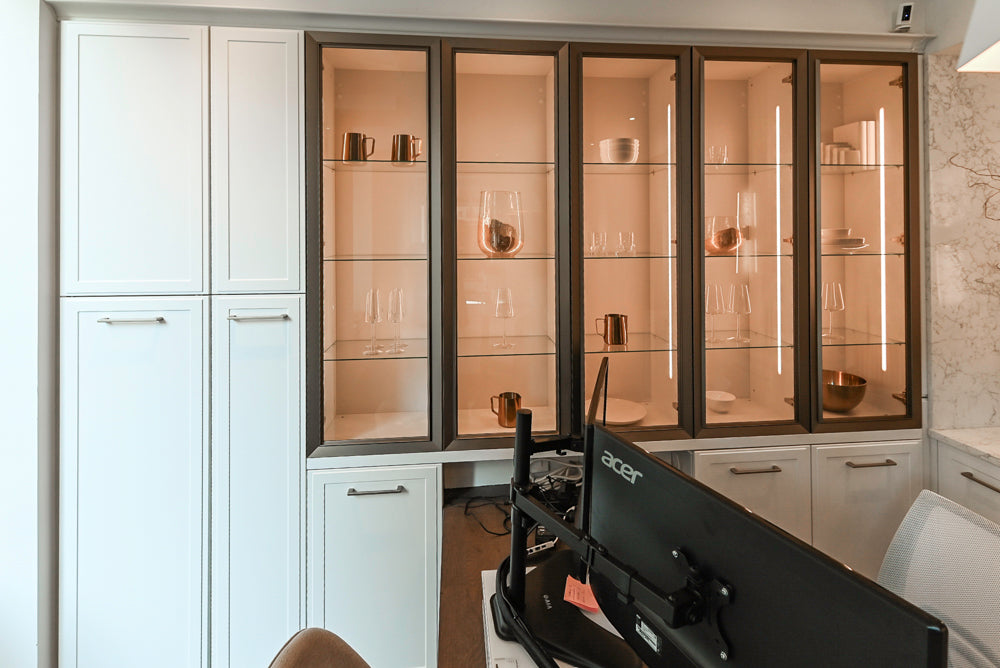 Nolte Küchen Classic Modern White Kitchen with Quartz Countertops & Luxe Appliances