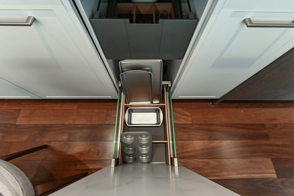 Nolte Küchen Classic Modern White Kitchen with Quartz Countertops & Luxe Appliances