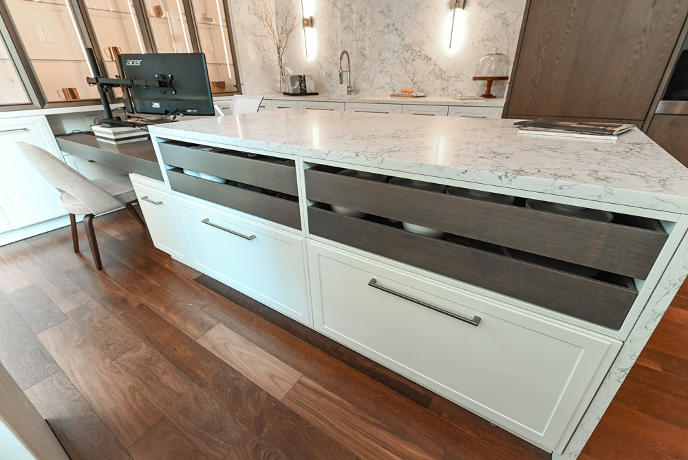 Nolte Küchen Classic Modern White Kitchen with Quartz Countertops & Luxe Appliances