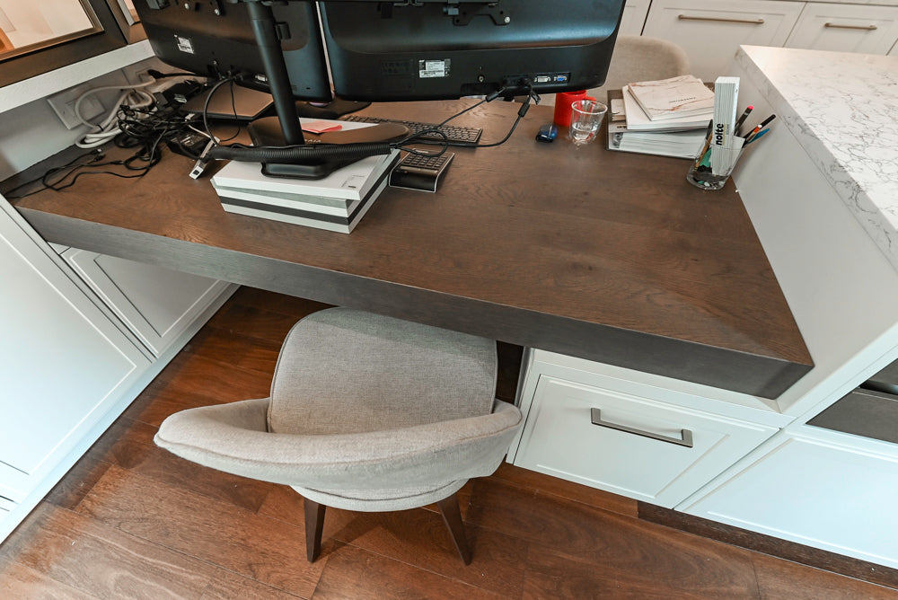 Nolte Küchen Classic Modern White Kitchen with Quartz Countertops & Luxe Appliances