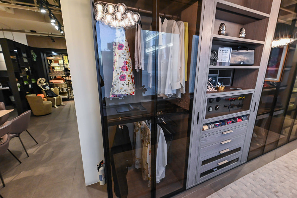 eggersmann Modern Full Wardrobe Closet