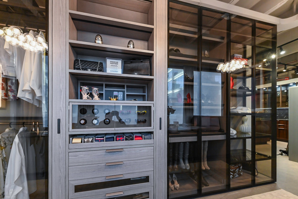 eggersmann Modern Full Wardrobe Closet