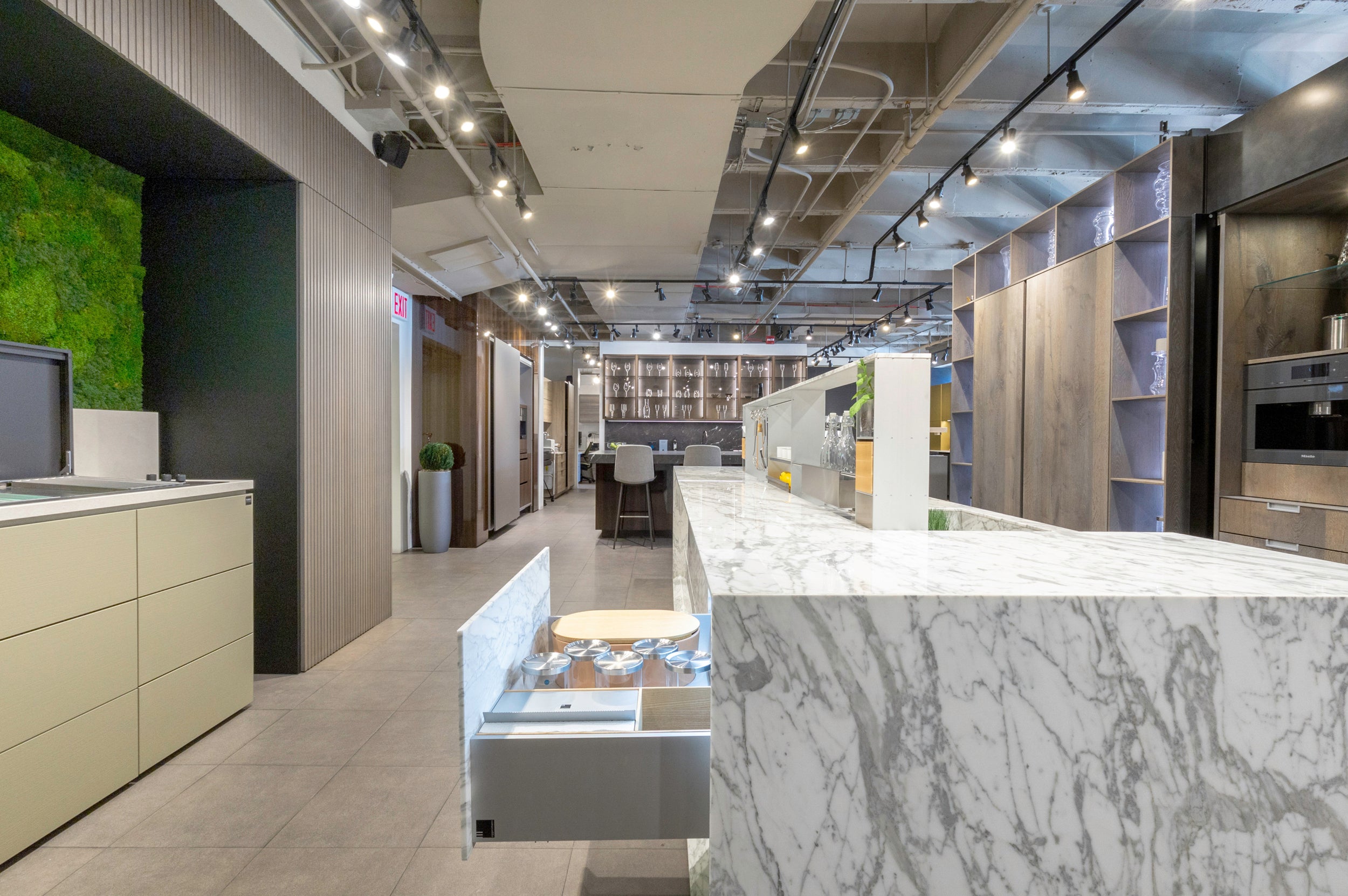 Renovation Angel kitchens and pre-owned luxury kitchen inventory at Aurora Circ