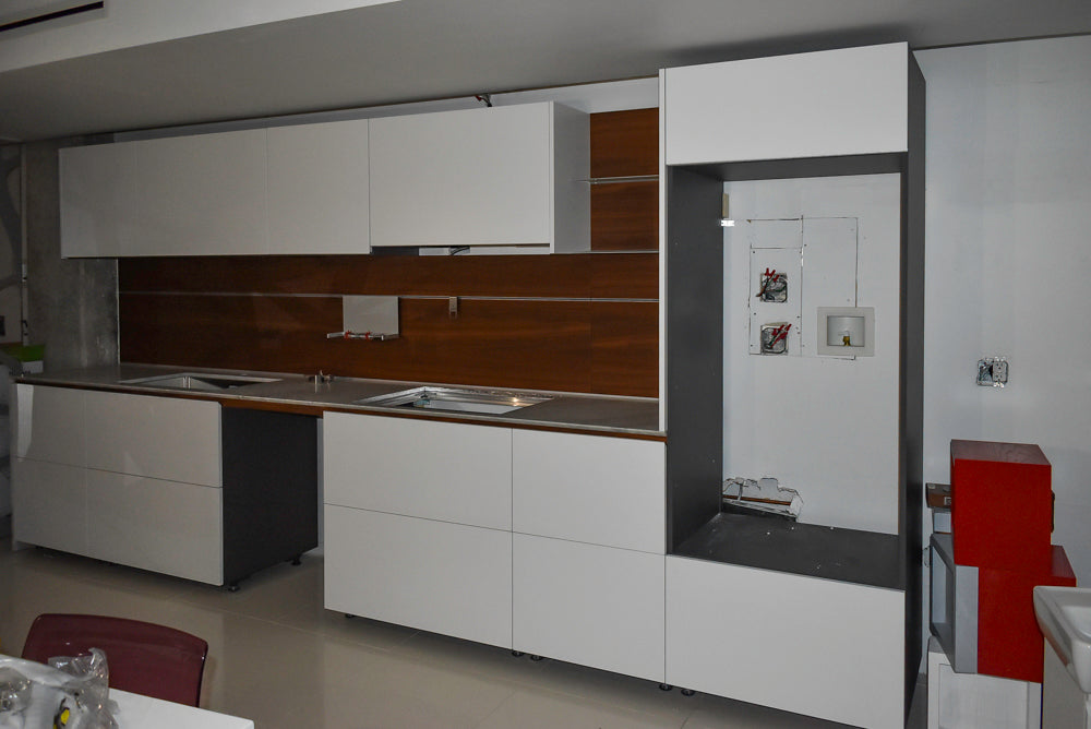 Valcucine Modern Glossy White Kitchen with Marble Countertops