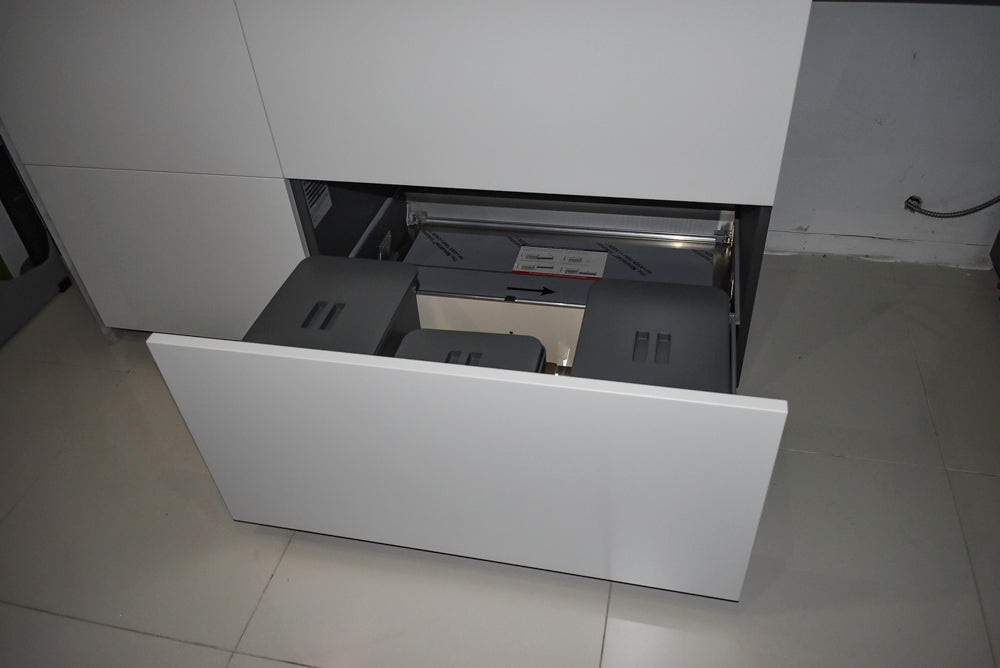 Valcucine Modern Glossy White Kitchen with Marble Countertops