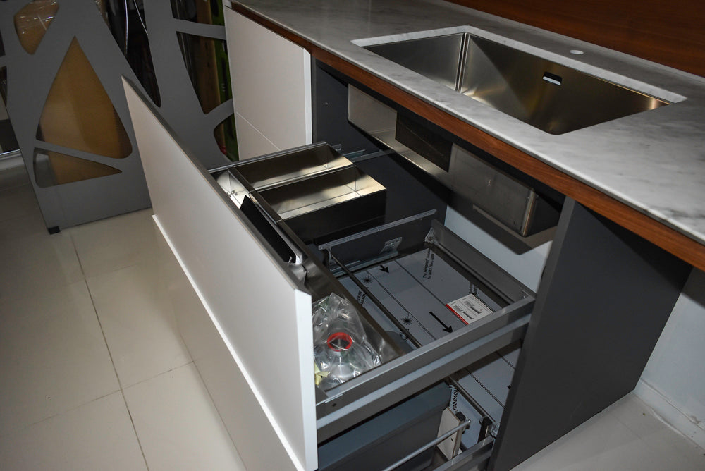 Valcucine Modern Glossy White Kitchen with Marble Countertops