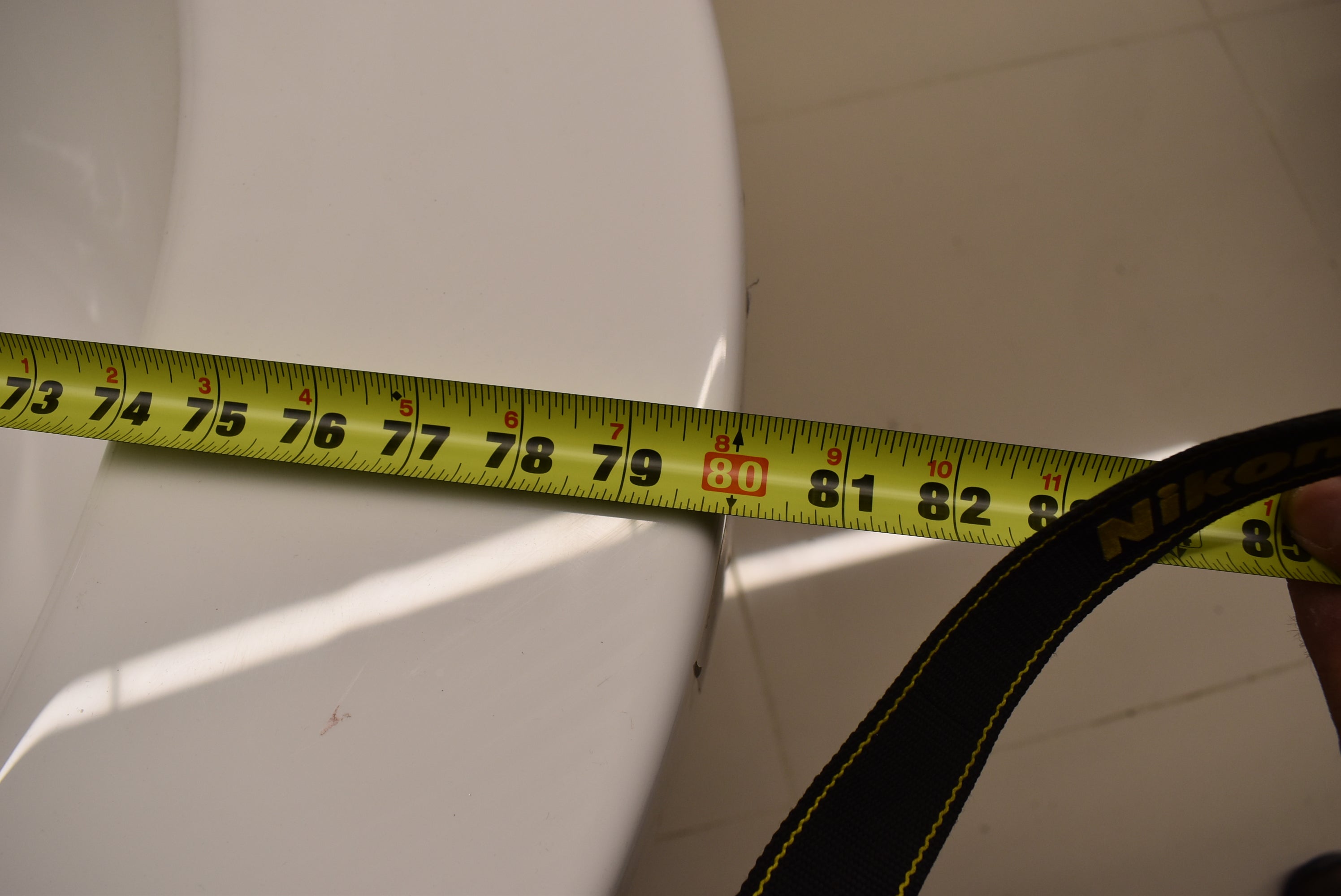 Laufen Il Bagno Alessi 80" White Oval Acrylic Freestanding Bathtub