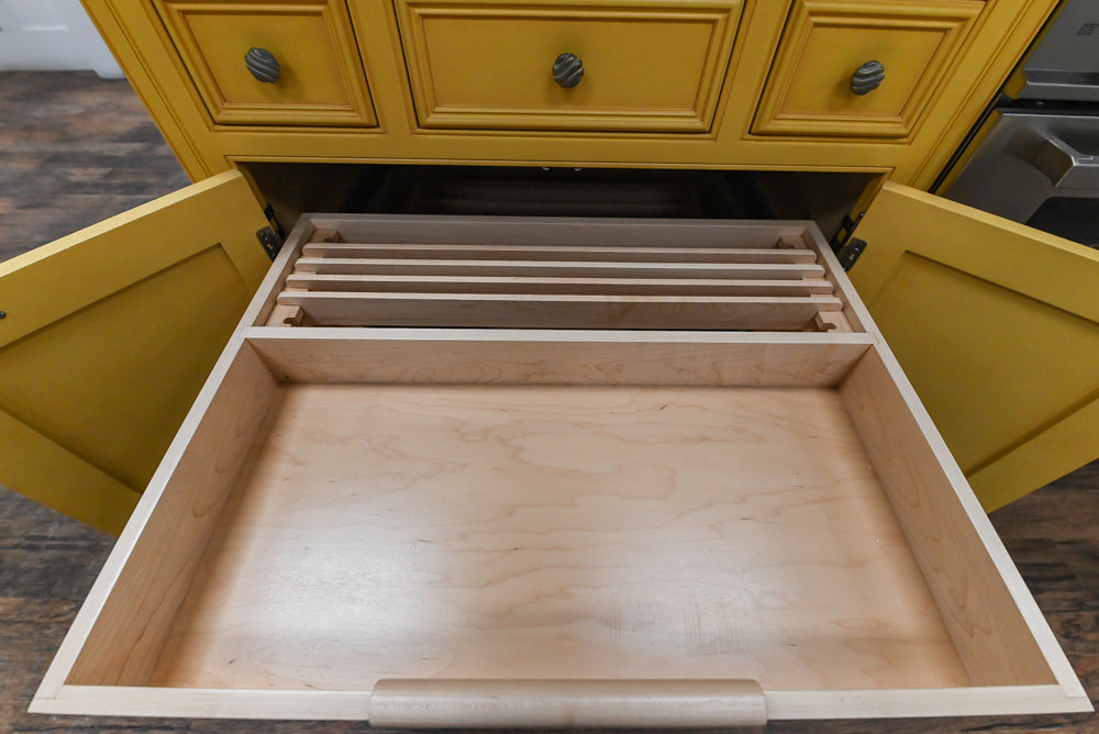 Downsview Tradtional Yellow Kitchenette with Granite Countertops and Bertazzoni Range