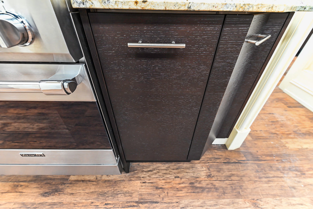 Downsview Modern Dark Brown Cooking Corner with Granite Countertops and Viking Range