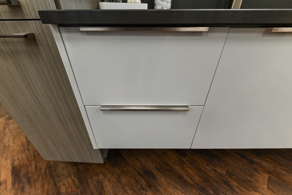 Siteline White Modern 57" Floating Vanity with Quartz Top, Sink and Faucet