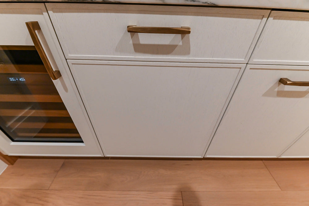 Smallbone Transitional White Oak Kitchen with Marble Countertops & Miele Appliances