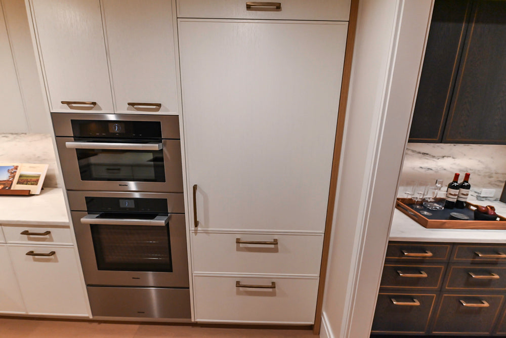 Smallbone Transitional White Oak Kitchen with Marble Countertops & Miele Appliances