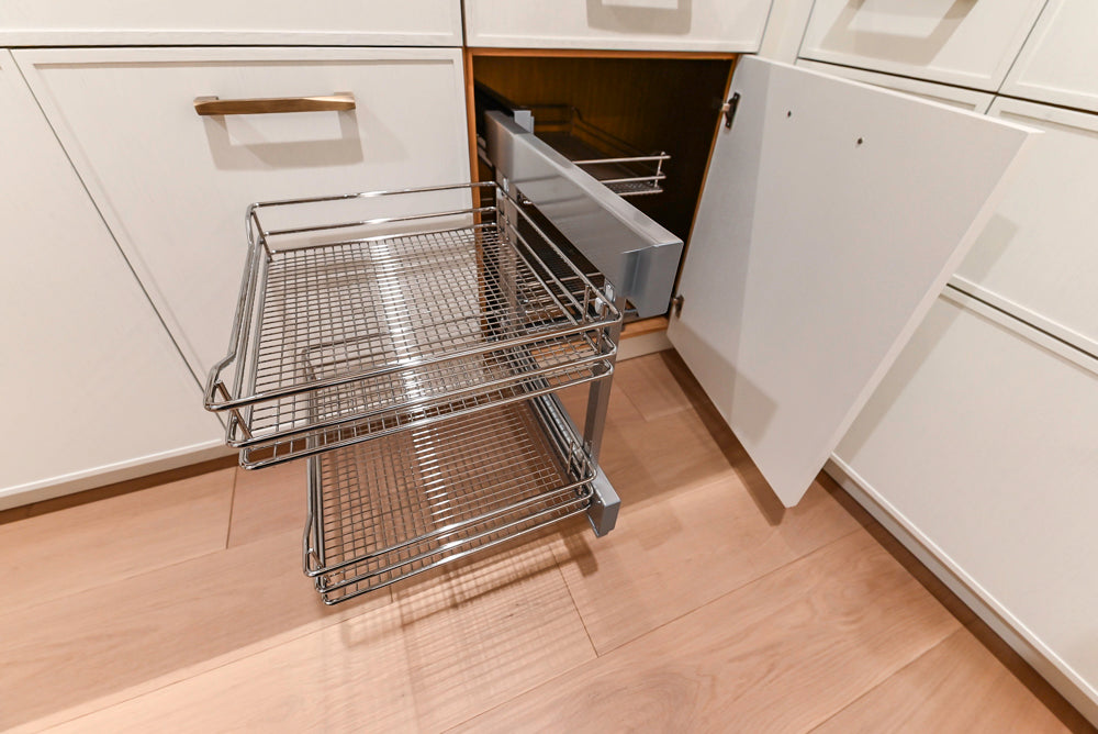 Smallbone Transitional White Oak Kitchen with Marble Countertops & Miele Appliances