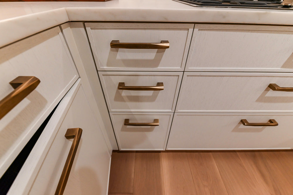 Smallbone Transitional White Oak Kitchen with Marble Countertops & Miele Appliances