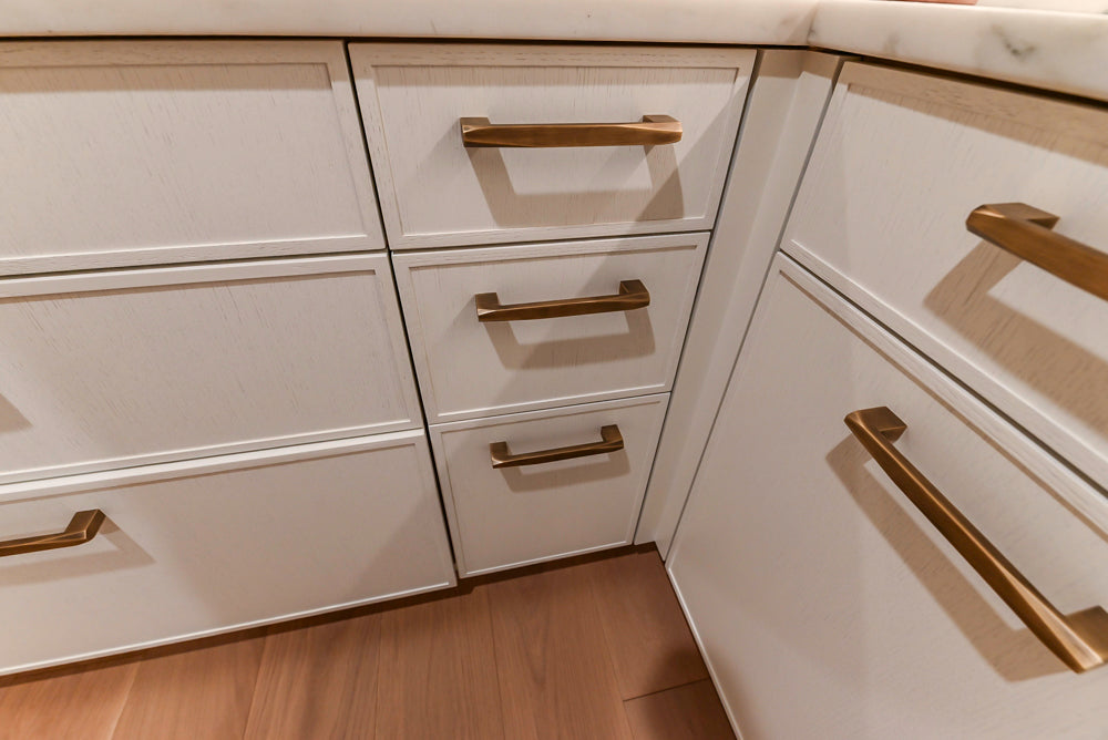 Smallbone Transitional White Oak Kitchen with Marble Countertops & Miele Appliances