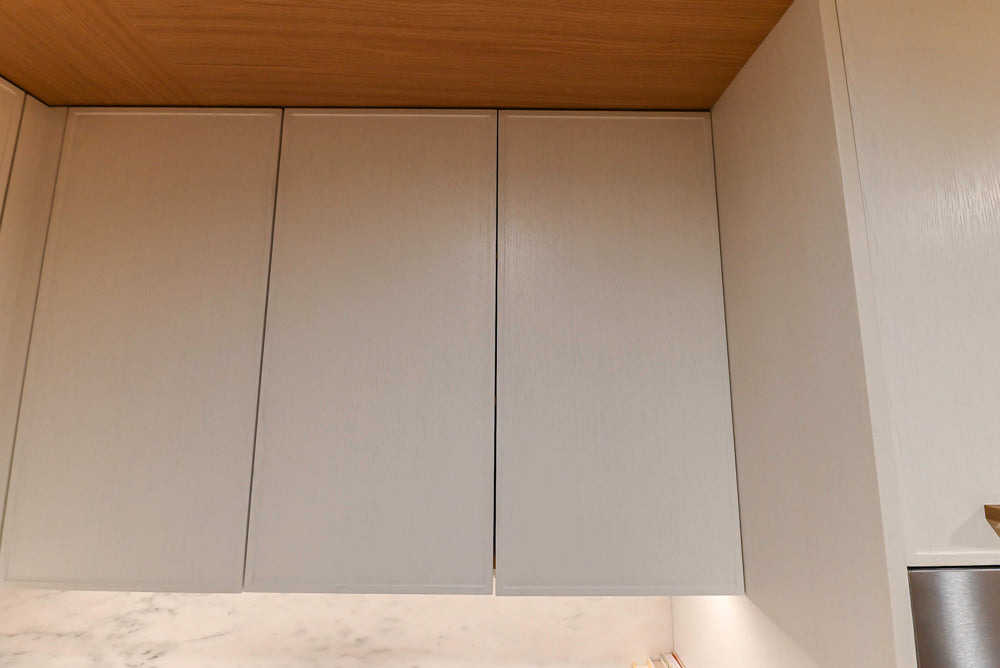 Smallbone Transitional White Oak Kitchen with Marble Countertops & Miele Appliances