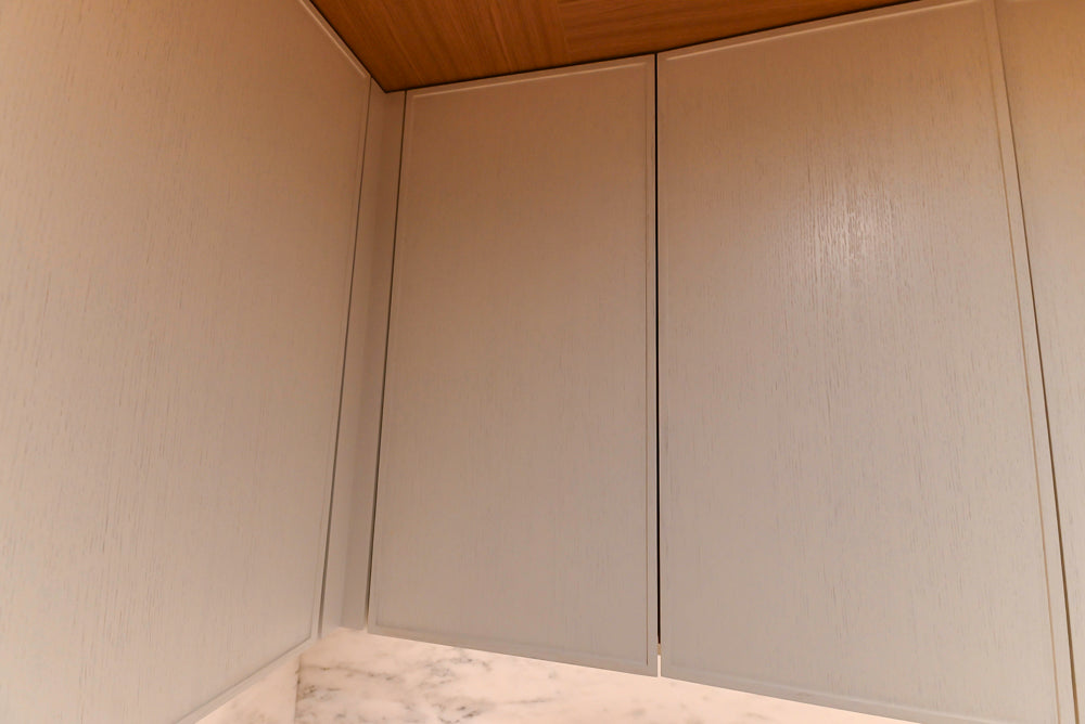 Smallbone Transitional White Oak Kitchen with Marble Countertops & Miele Appliances