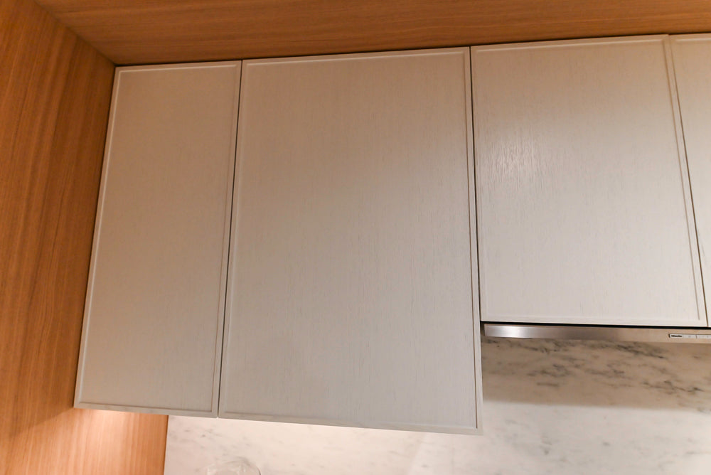 Smallbone Transitional White Oak Kitchen with Marble Countertops & Miele Appliances