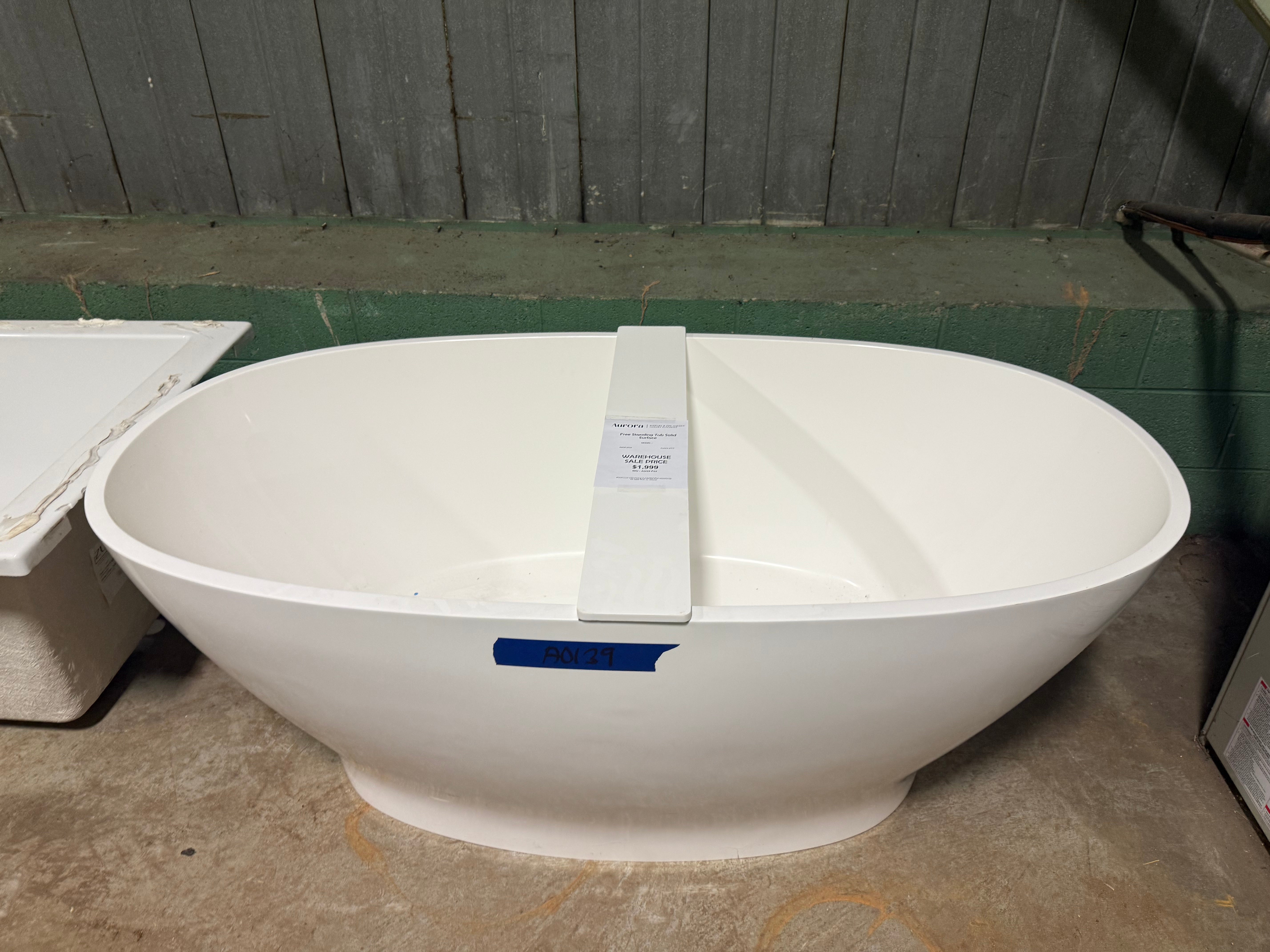 MTI Modern 66.5" White Oval Freestanding Bathtub with Caddy