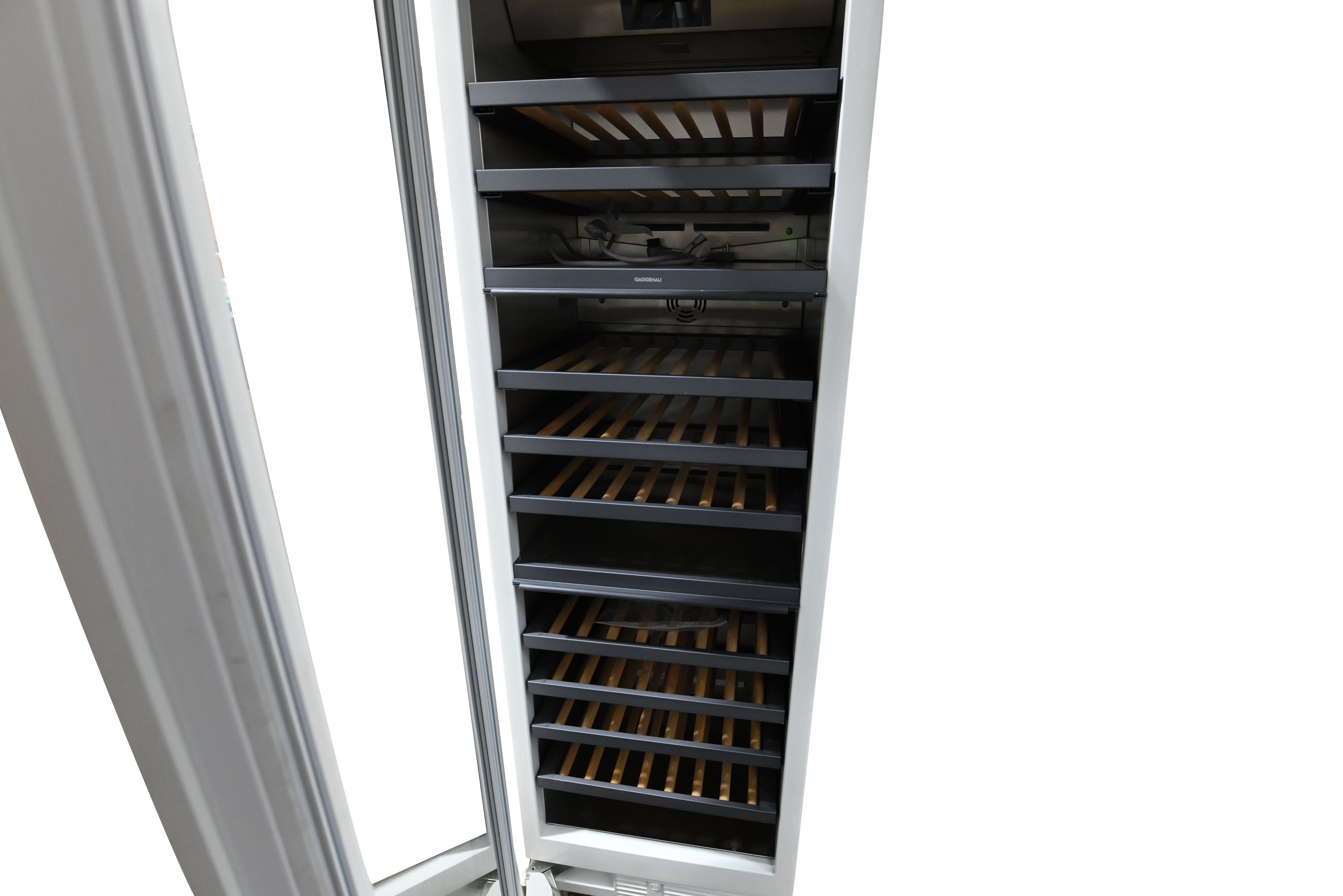 Gaggenau RW466764 24" Panel Ready Tri-Zone Tall Wine Cooler