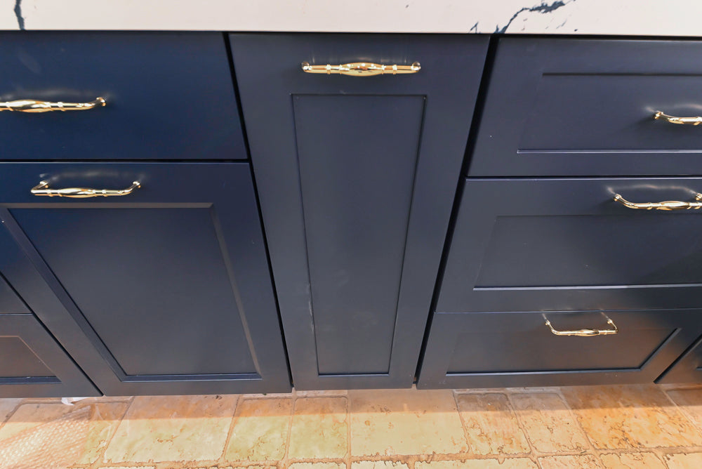 Wood-Mode "PLUS" Traditional Navy & White Kitchen