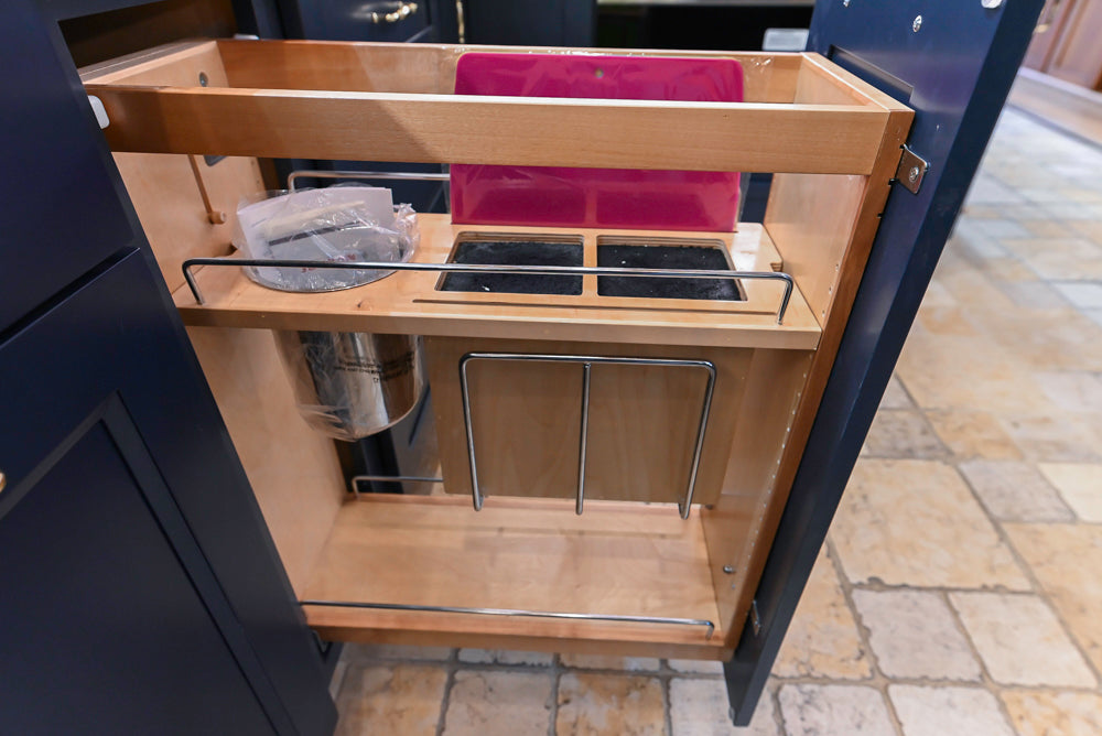 Wood-Mode "PLUS" Traditional Navy & White Kitchen