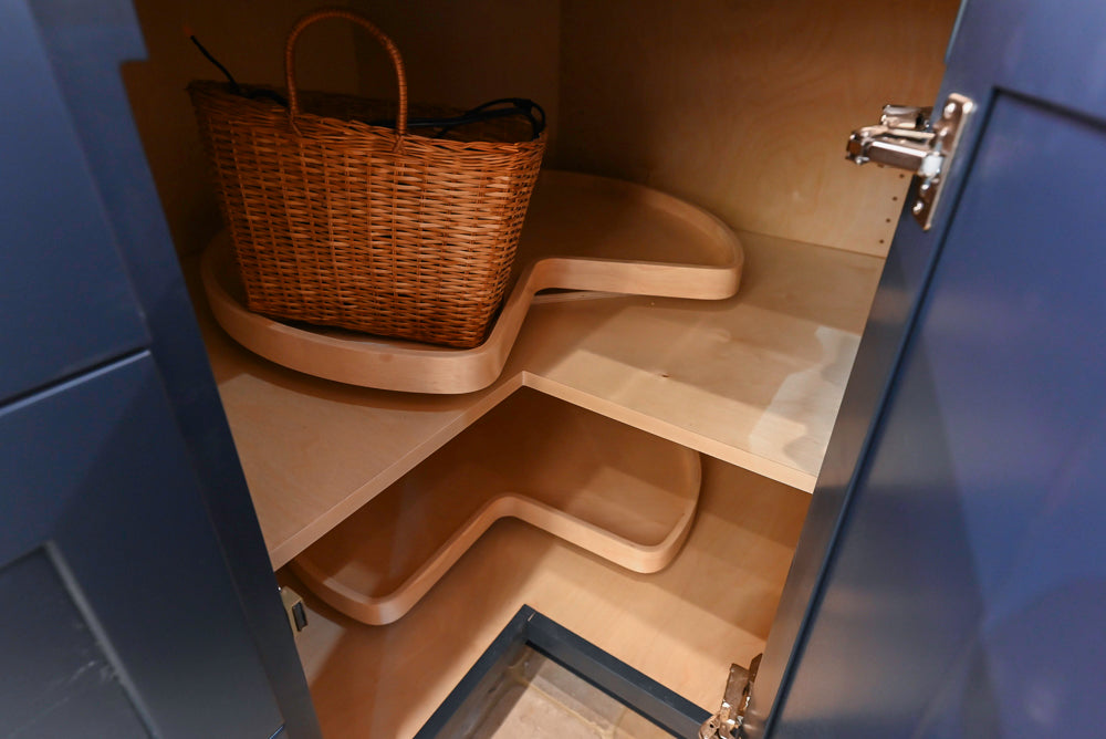 Wood-Mode "PLUS" Traditional Navy & White Kitchen