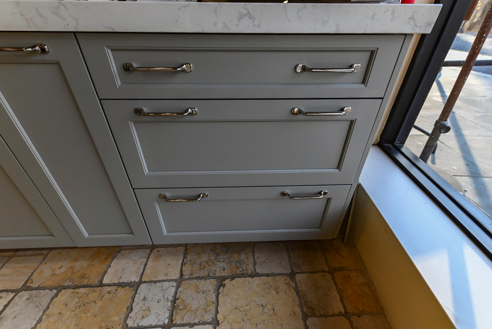 Wood-Mode & Brookhaven Transitional Grey Dry Bar