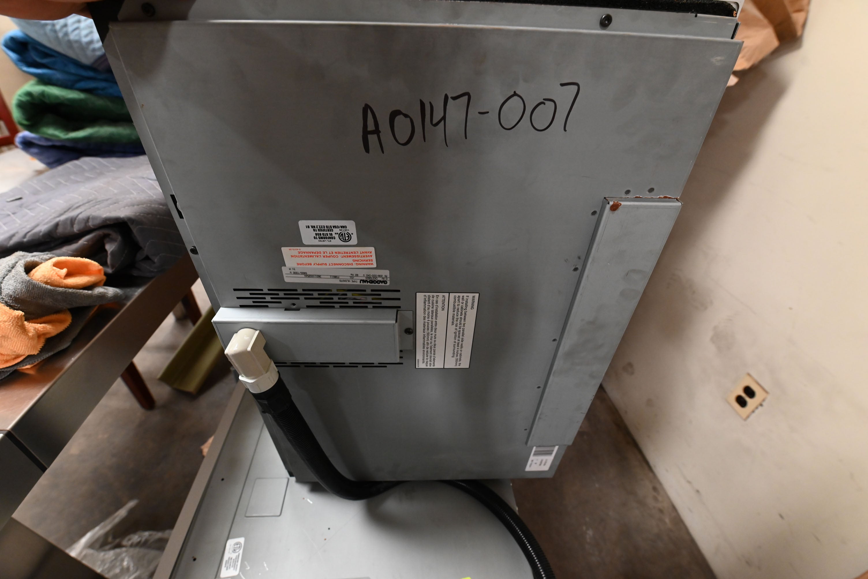 Gaggenau Vario 200 Series CK270604 27" Black Electric Cooktop