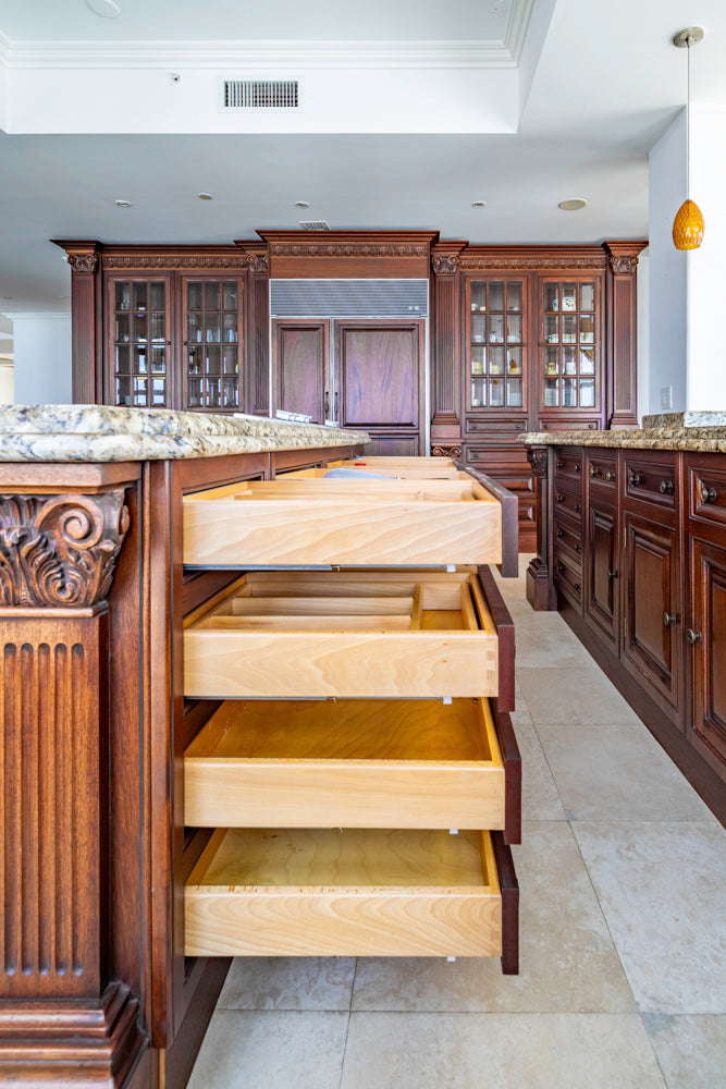Clive Christian Regency Traditional Mahogany Kitchen with Granite Countertops