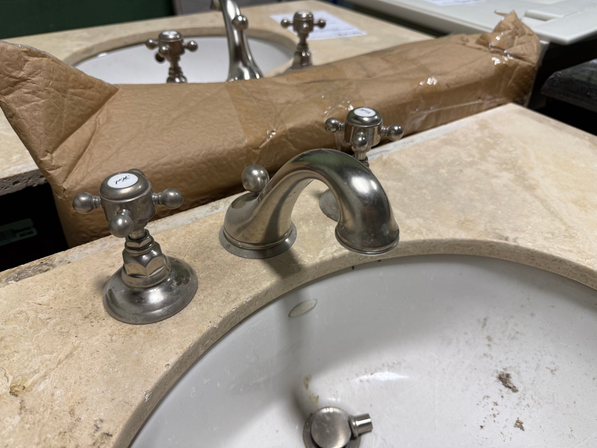 Traditional 37" Cherry Wood Single Vanity with Stone Top, Sink and Faucet 