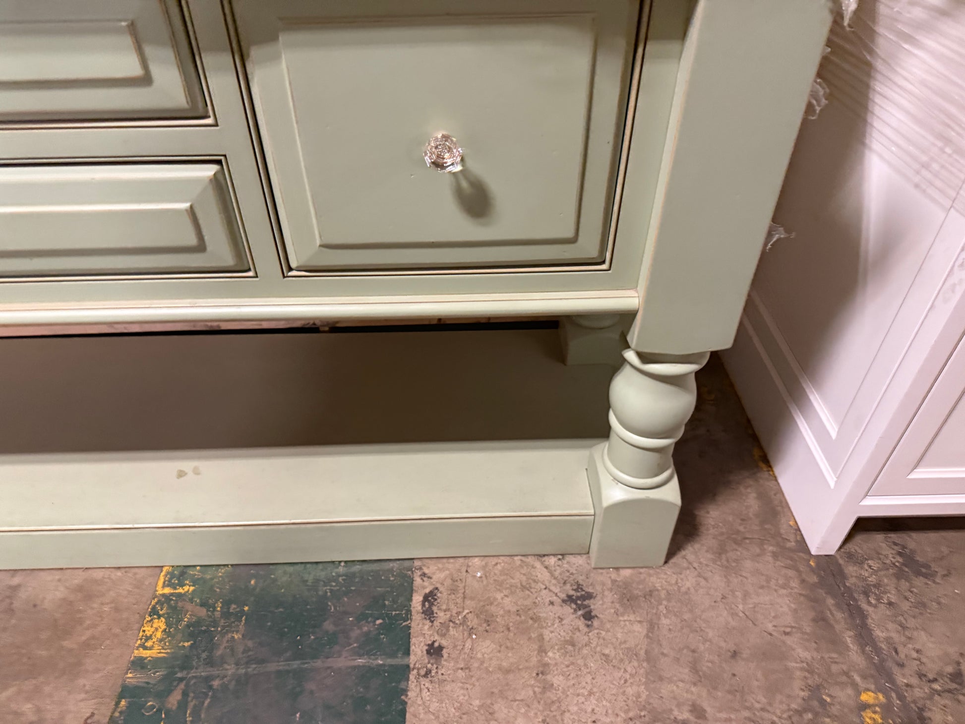 Traditional 72.5" Freestanding Wooden Green Hutch 