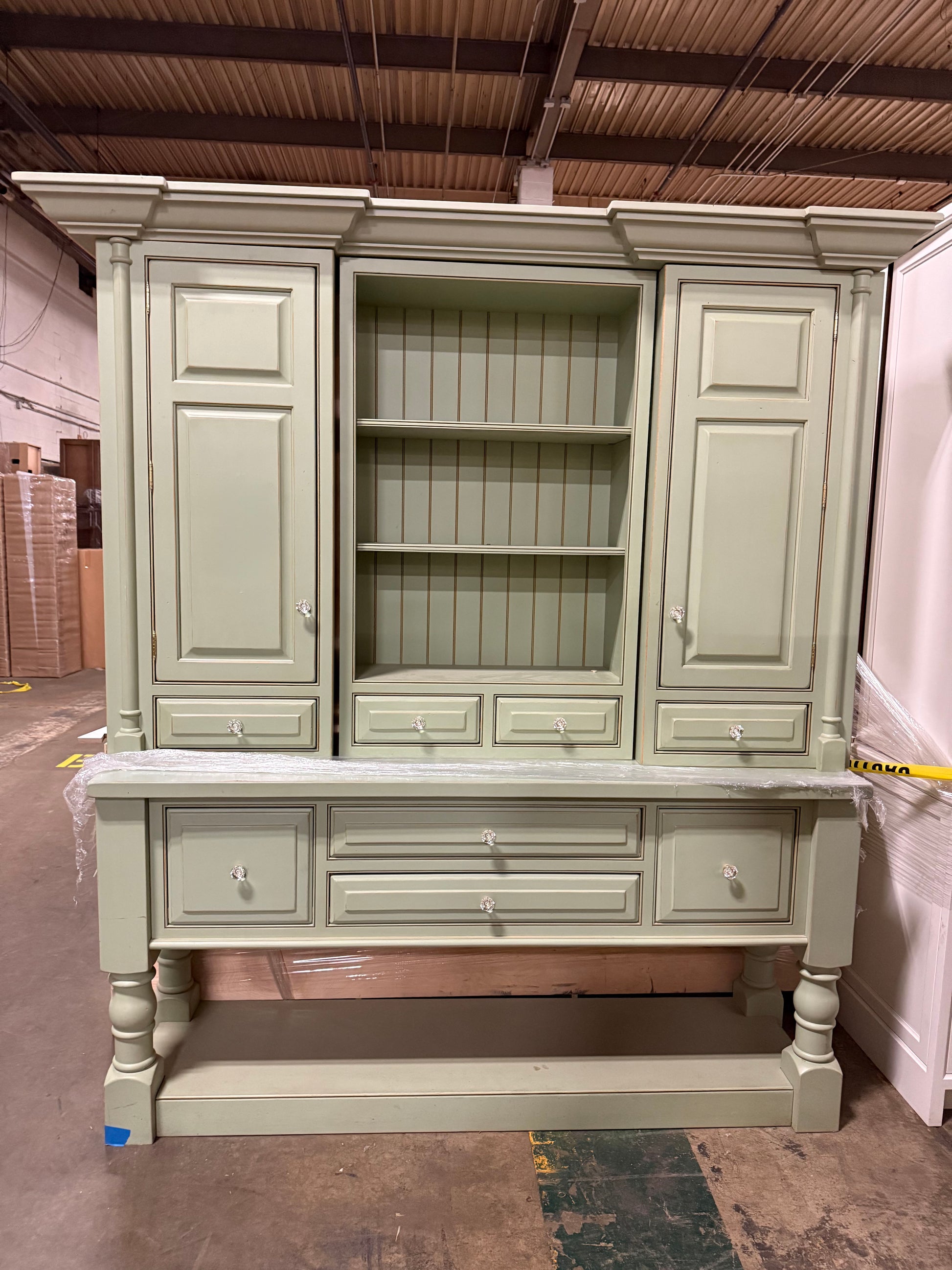 Traditional 72.5" Freestanding Wooden Green Hutch 