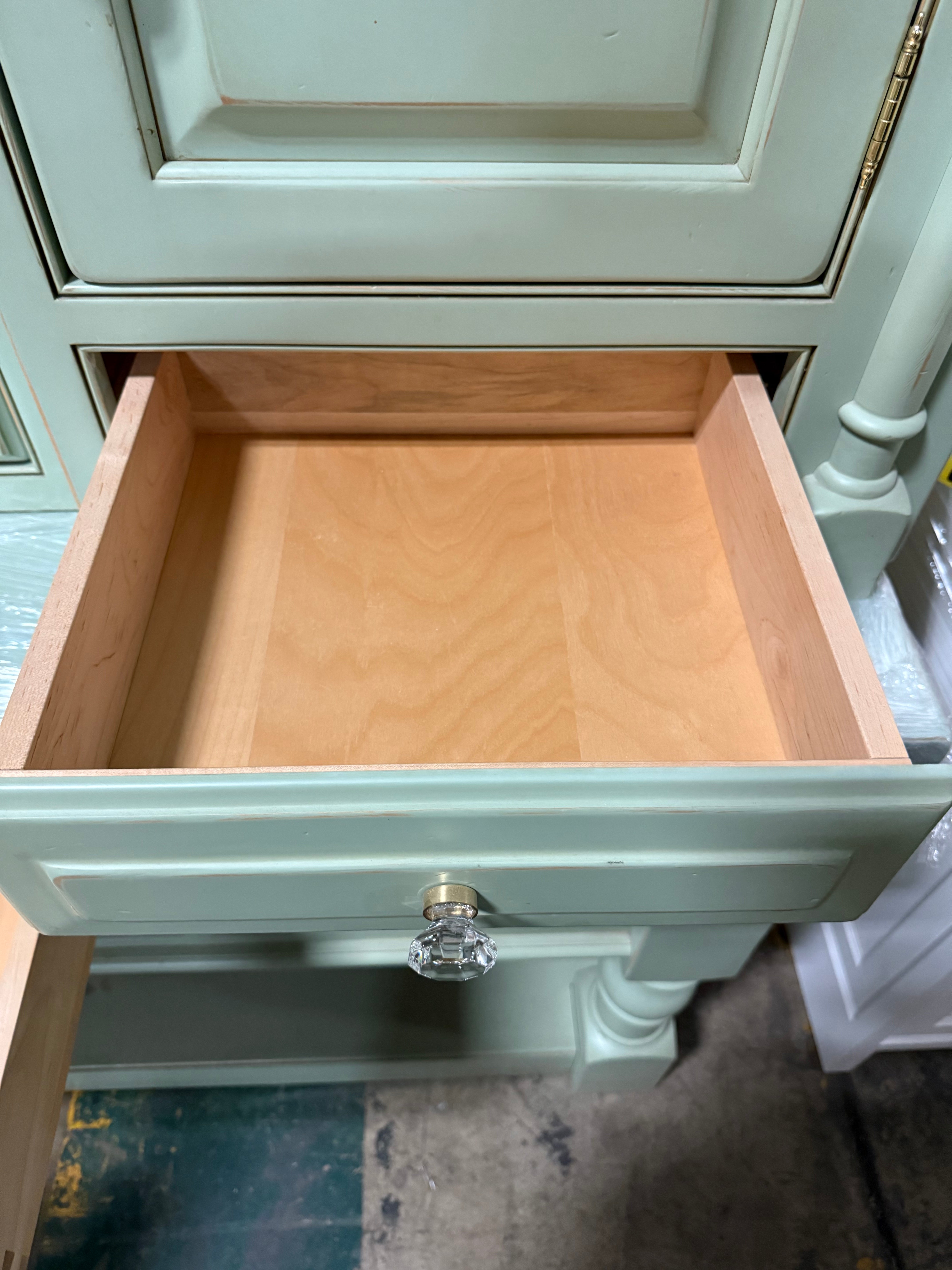 Traditional 72.5" Freestanding Wooden Green Hutch 