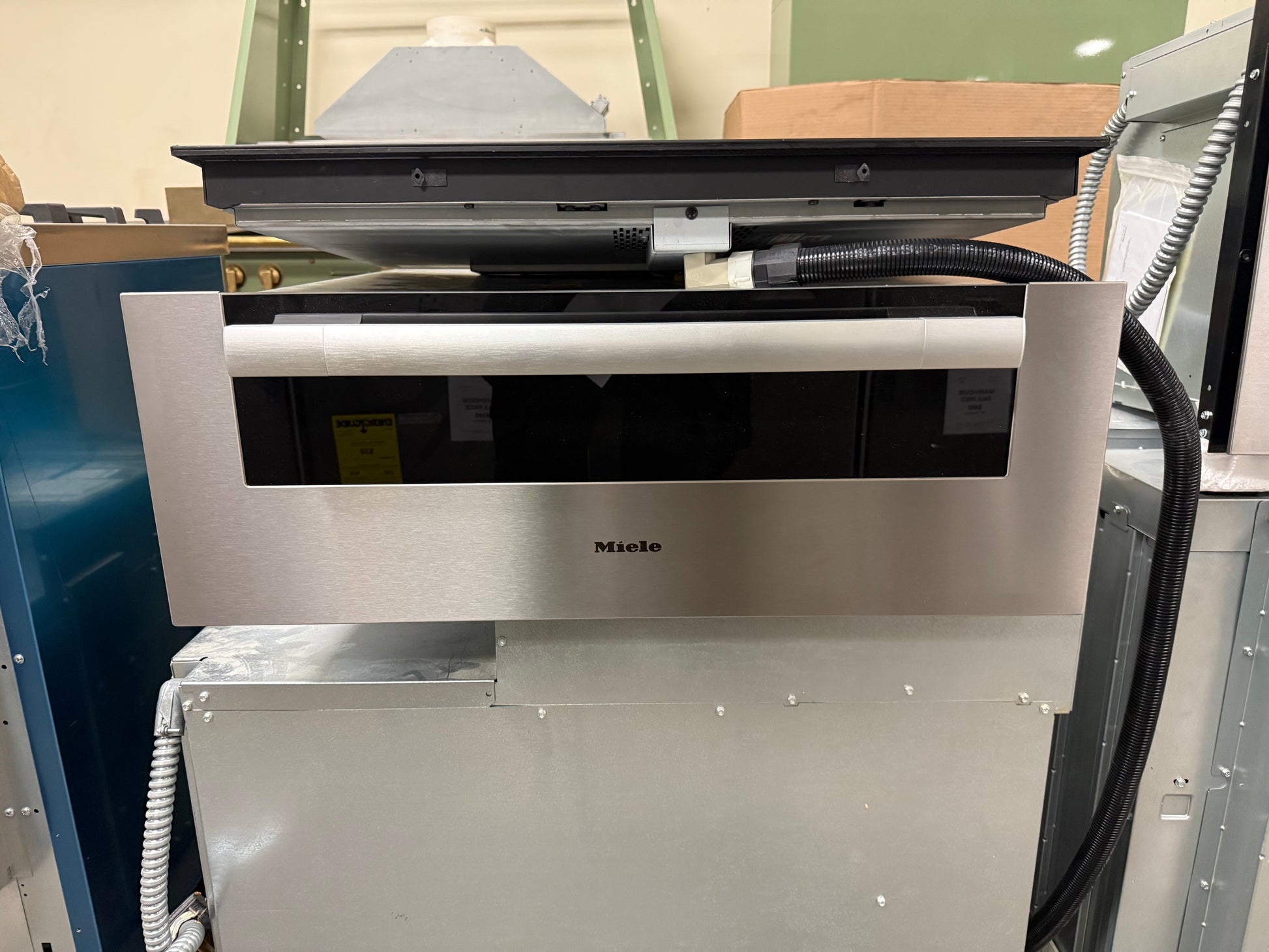 Miele ContourLine ESW6780 30" Stainless Steel Warming Drawer