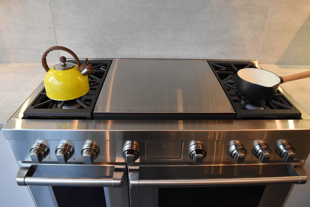 Poggenpohl KT-ML Segmento Modern Kitchen with Wolf & Sub-Zero Appliances(2021) - Estimated Removal End of April 2025