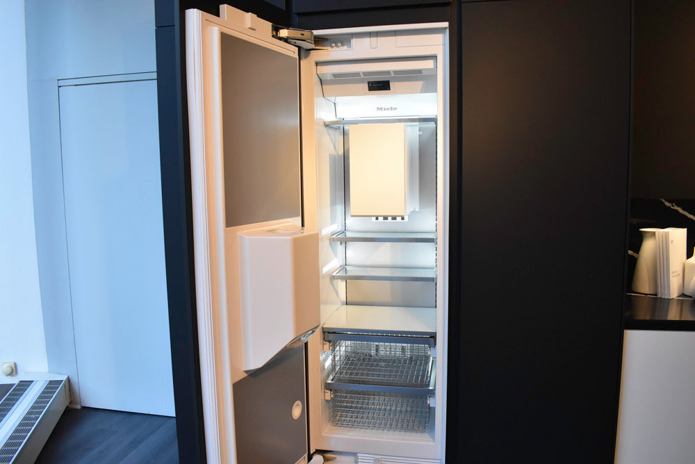 Poggenpohl Segmento Y Modern Black and White Kitchen with Wolf & Miele Appliances