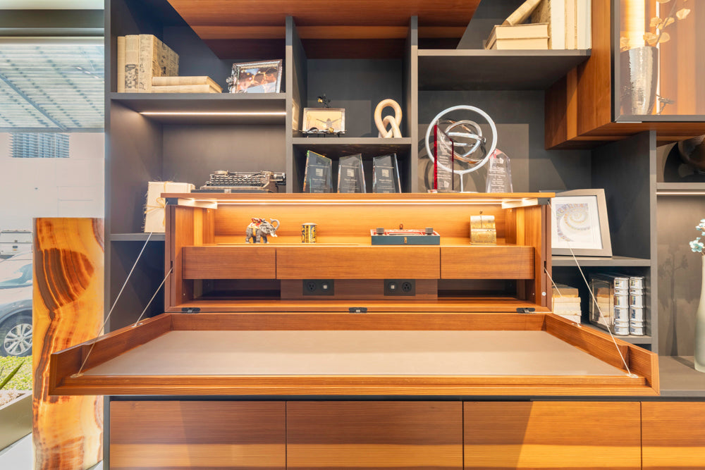 eggersmann USA Schmalenbach Modern Larch Smoked Veneer with Grey Parsol Glass Entertainment System