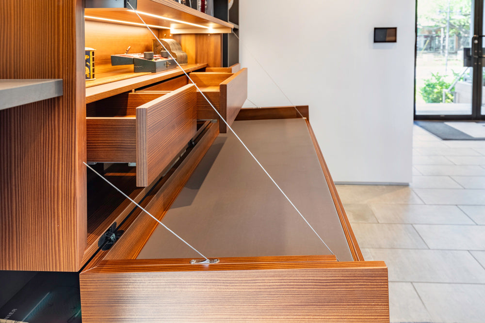 eggersmann USA Schmalenbach Modern Larch Smoked Veneer with Grey Parsol Glass Entertainment System