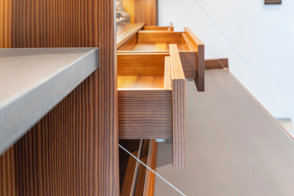 eggersmann USA Schmalenbach Modern Larch Smoked Veneer with Grey Parsol Glass Entertainment System