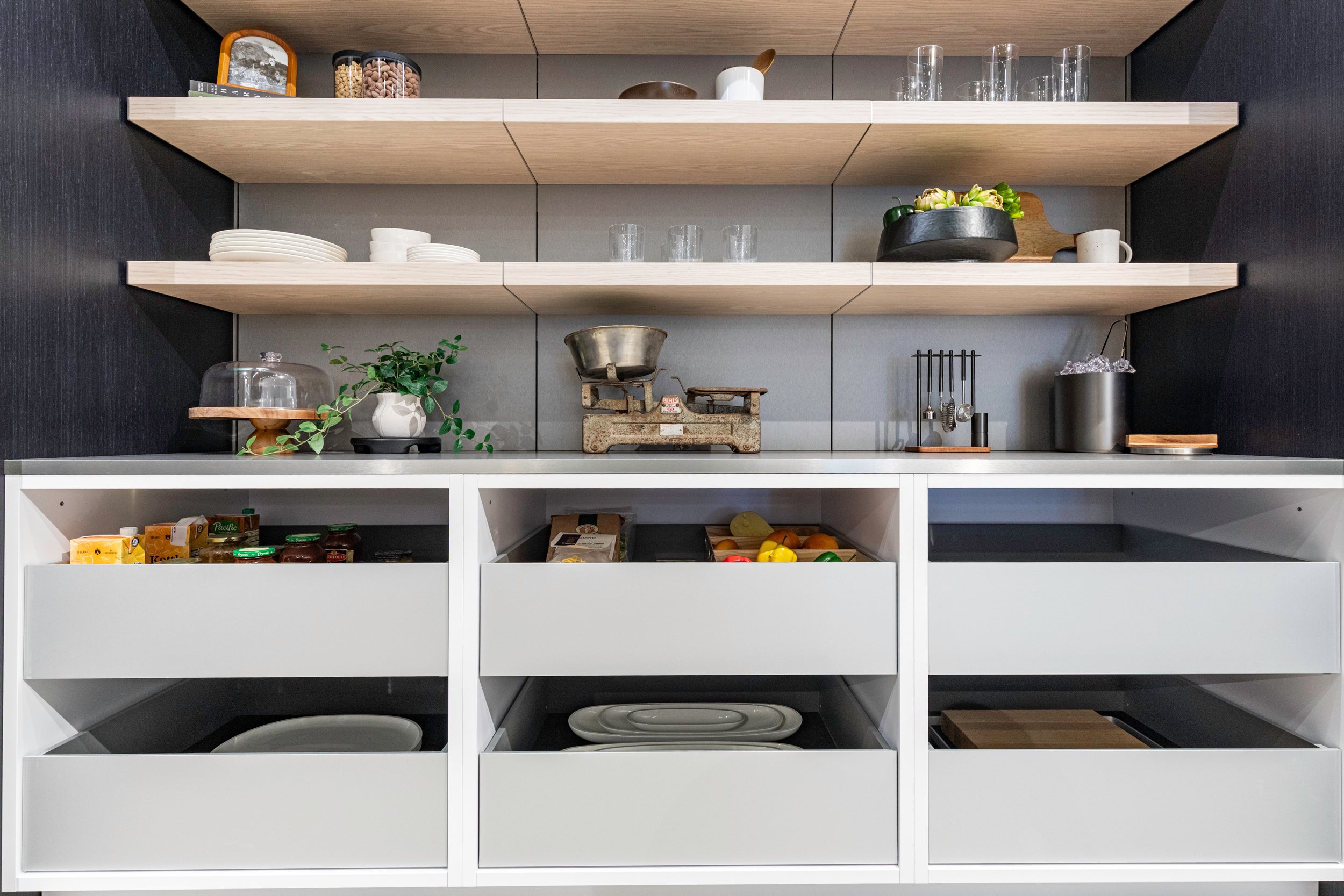 eggersmann E-Line Graphite Black Bi-Fold Pocket Door Pantry Wall