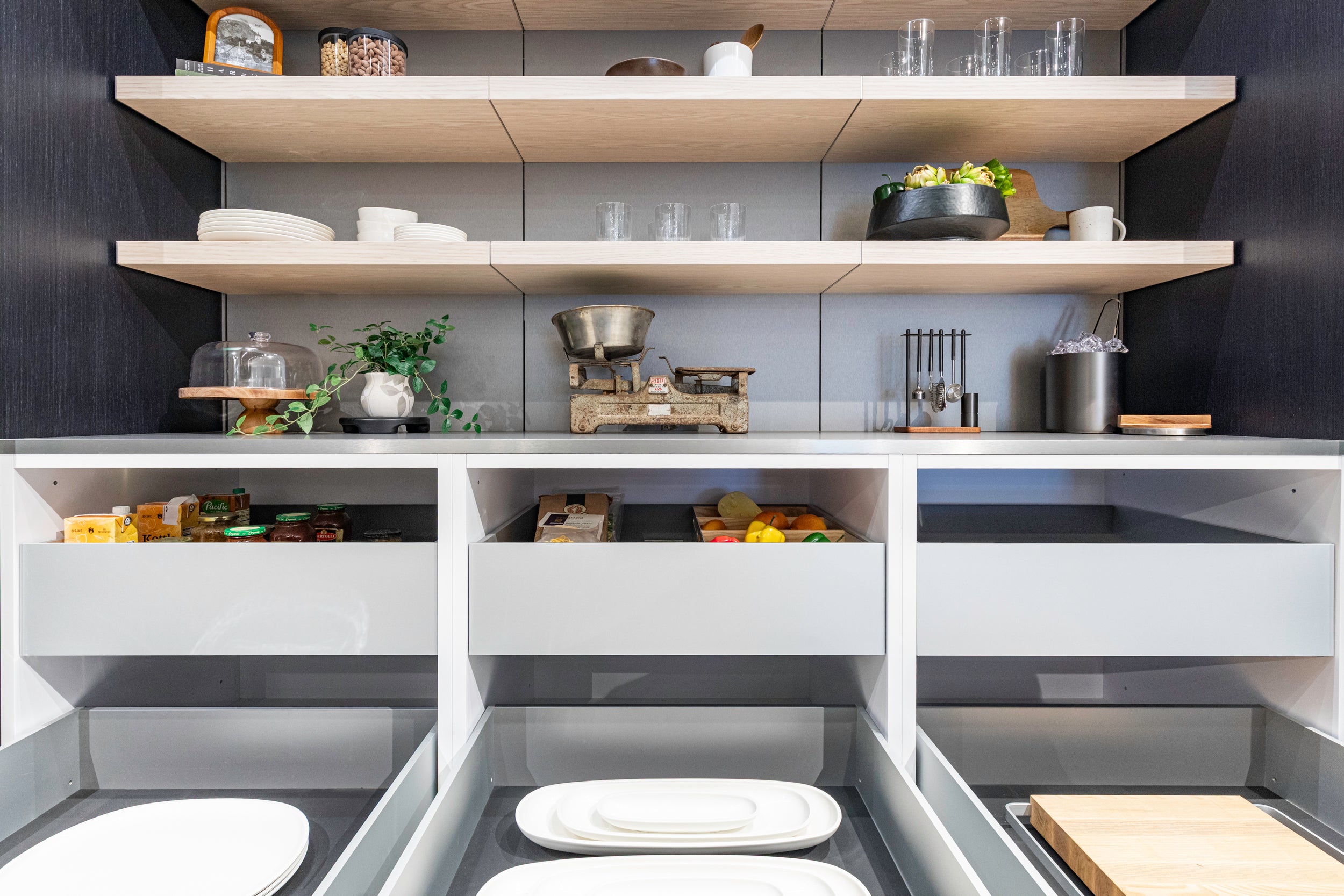 eggersmann E-Line Graphite Black Bi-Fold Pocket Door Pantry Wall