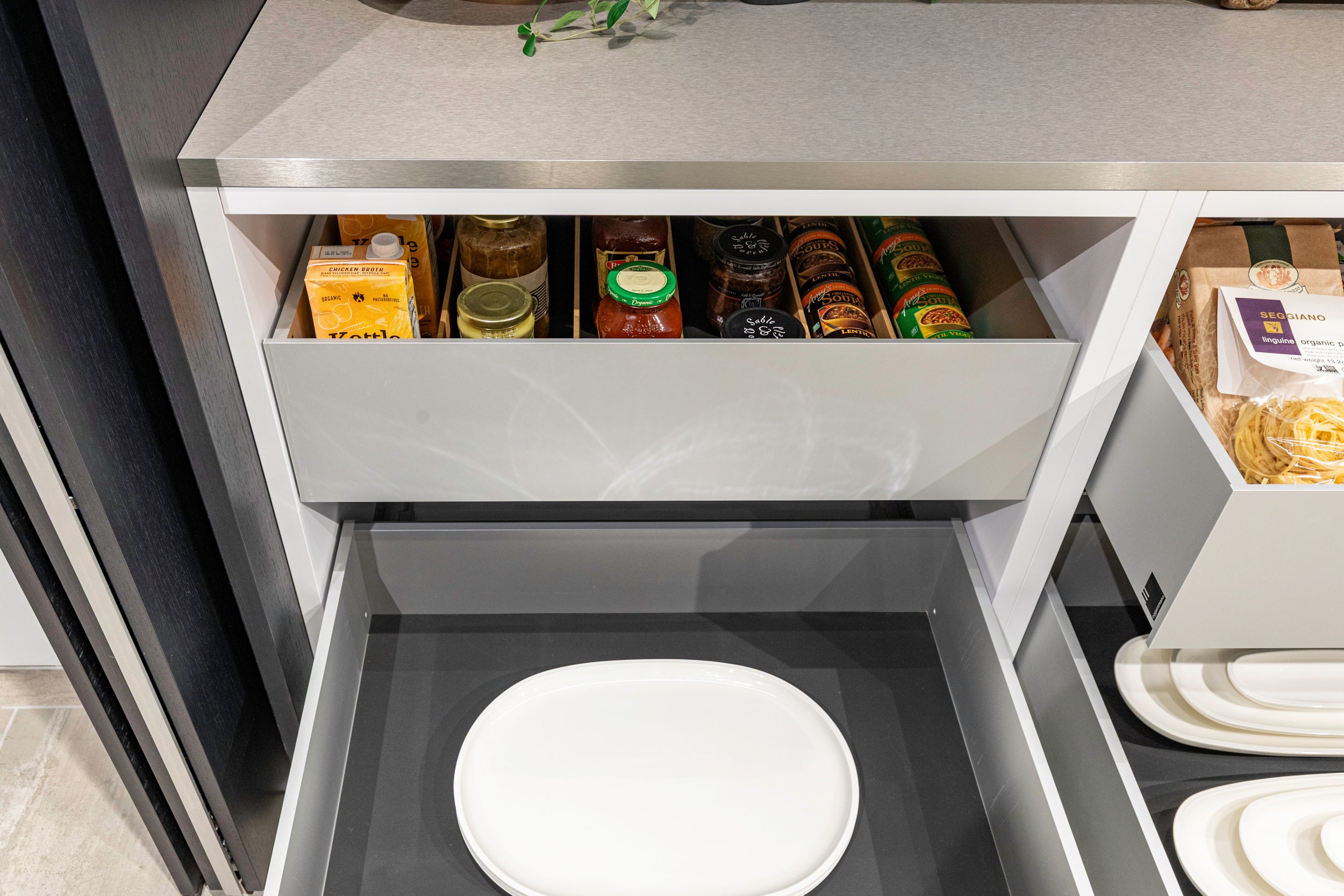 eggersmann E-Line Graphite Black Bi-Fold Pocket Door Pantry Wall