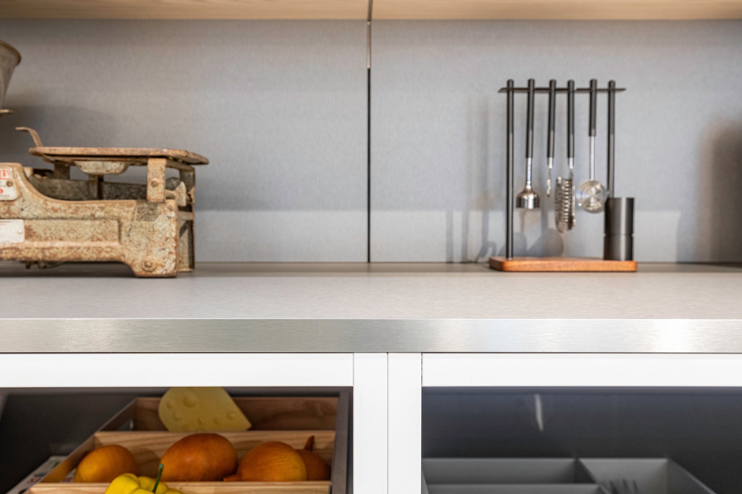 eggersmann E-Line Graphite Black Bi-Fold Pocket Door Pantry Wall