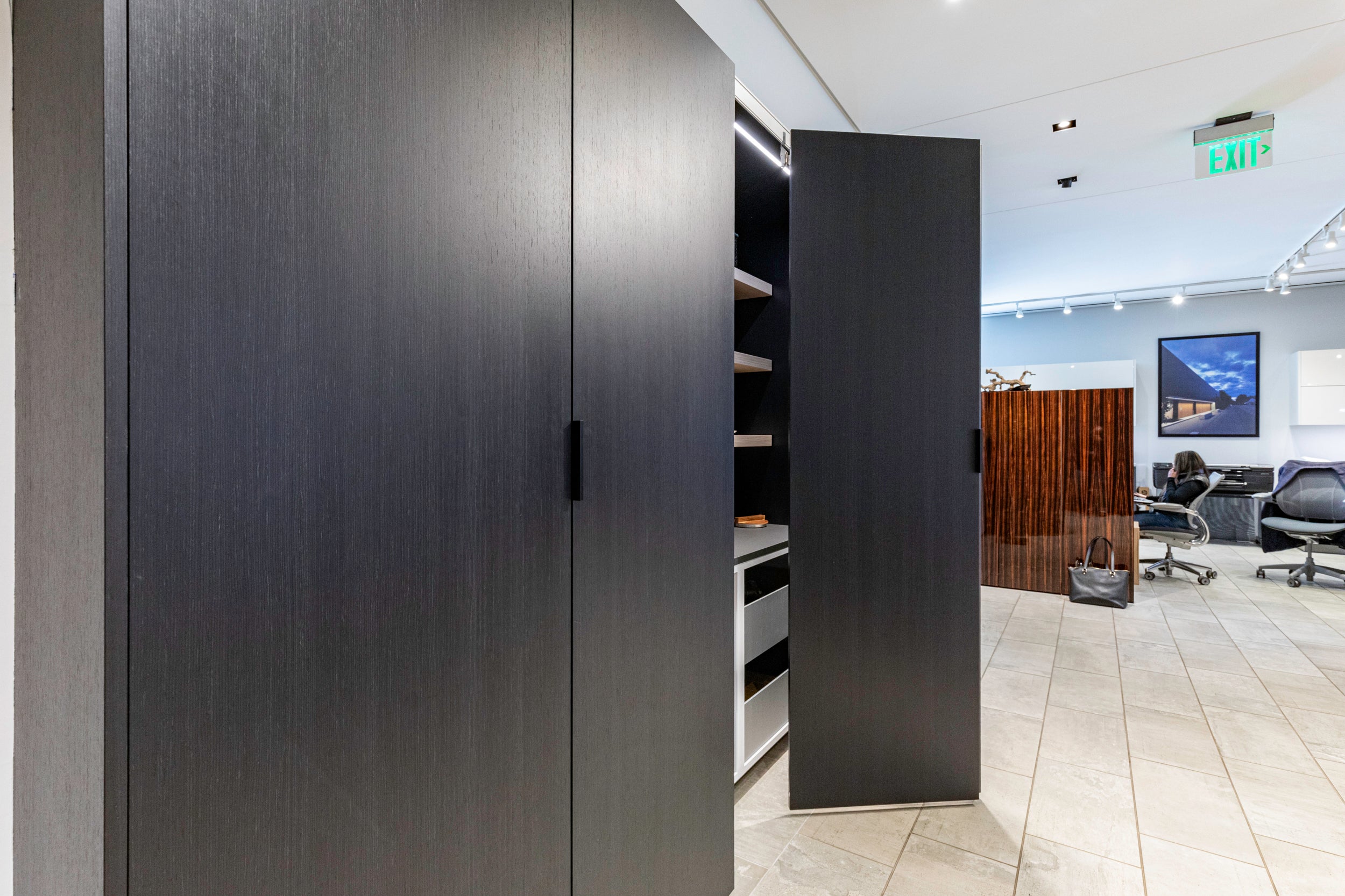 eggersmann E-Line Graphite Black Bi-Fold Pocket Door Pantry Wall