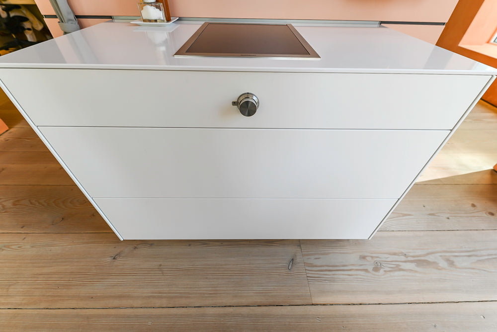 Bulthaup Modern White & Peach Cooking Station with Stone Countertop and 15" Gaggenau Cooktop, Showroom Display
