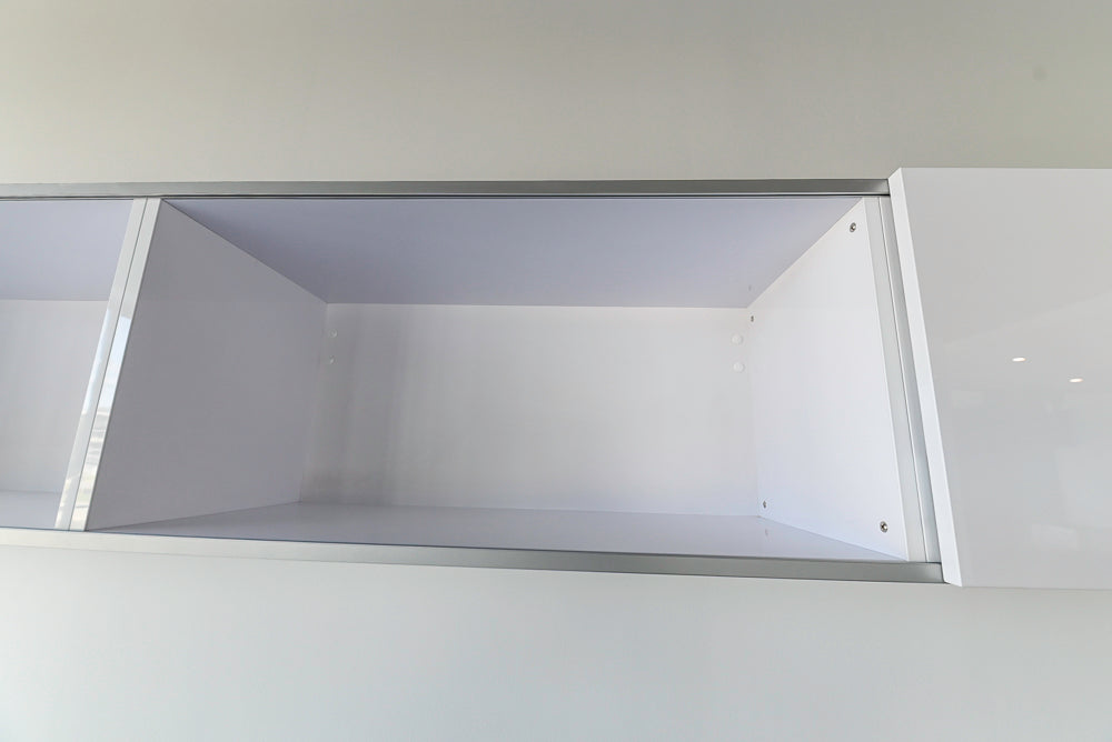 Häcker Modern Glossy White Kitchen with Island and Black Quartz Countertop