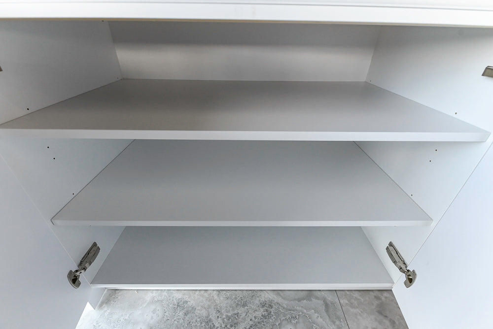 Häcker Modern Glossy White Kitchen with Island and Black Quartz Countertop